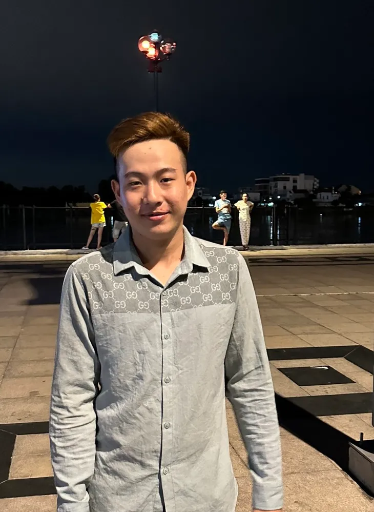 2 thanh niên dũng cảm cứu 3 người khỏi đuối nước - Ảnh 2. 2 thanh niên dũng cảm cứu 3 người khỏi đuối nước - Ảnh 2.