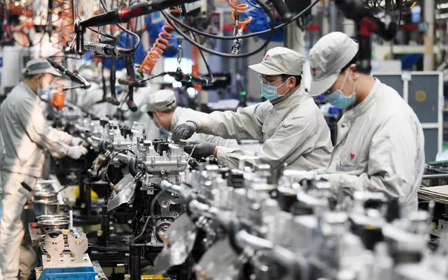 Nhiều ngân hàng hạ dự báo tăng trưởng của Trung Quốc - Ảnh 1. Nhiều ngân hàng hạ dự báo tăng trưởng của Trung Quốc - Ảnh 1.