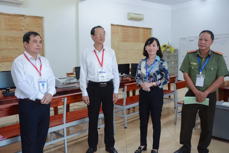 Thi tốt nghiệp THPT: Từng chi tiết nhỏ đều hướng tới học sinh - Ảnh 7. Thi tốt nghiệp THPT: Từng chi tiết nhỏ đều hướng tới học sinh - Ảnh 7.