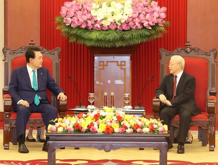 Tổng Bí thư: Tăng cường hiểu biết lẫn nhau, tin cậy chính trị giữa Việt Nam - Hàn Quốc - Ảnh 1. Tổng Bí thư: Tăng cường hiểu biết lẫn nhau, tin cậy chính trị giữa Việt Nam - Hàn Quốc - Ảnh 1.