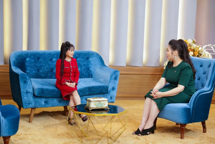 Mảnh ghép hoàn hảo: Hồng Vân xuýt xoa với cặp chị em trẻ mãi không già - Ảnh 2. Mảnh ghép hoàn hảo: Hồng Vân xuýt xoa với cặp chị em trẻ mãi không già - Ảnh 2.