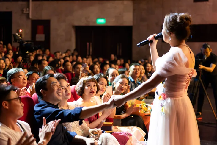 Con đường âm nhạc: Thời điểm giọng hát Nguyễn Ngọc Anh chín nhất, đẹp nhất - Ảnh 5. Con đường âm nhạc: Thời điểm giọng hát Nguyễn Ngọc Anh chín nhất, đẹp nhất - Ảnh 5.