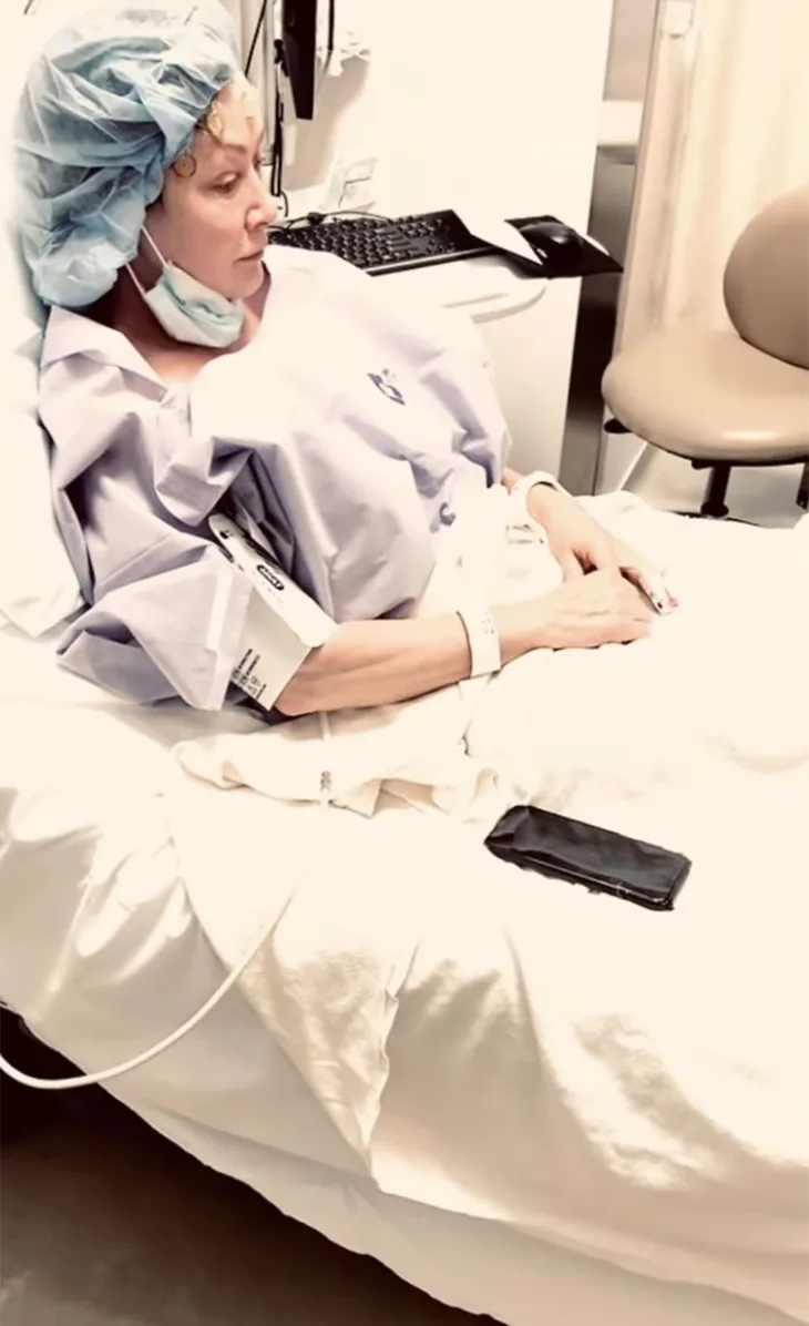 Sao phim Phép thuật lần đầu xuất hiện sau chia sẻ ung thư vú di căn lên não - Ảnh 2. Sao phim Phép thuật lần đầu xuất hiện sau chia sẻ ung thư vú di căn lên não - Ảnh 2.