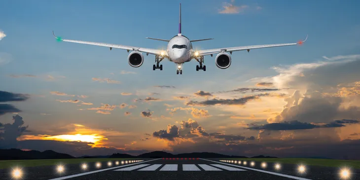 Sôi động thị trường máy bay chở khách - Ảnh 1. Sôi động thị trường máy bay chở khách - Ảnh 1.
