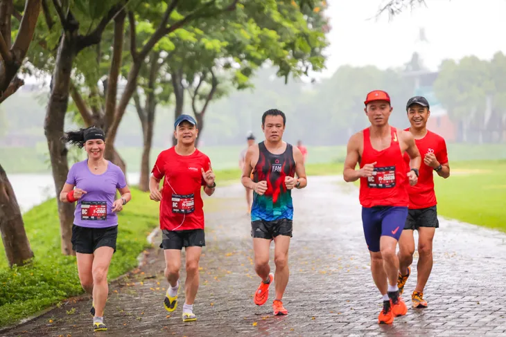 Giải chạy vinh danh những người làm báo thu hút 500 vận động viên - Ảnh 1. Giải chạy vinh danh những người làm báo thu hút 500 vận động viên - Ảnh 1.