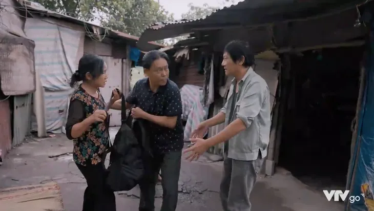 Cuộc đời vẫn đẹp sao - Tập 37: Được Luyến cho vay tiền trả nợ, Lưu nguyện lấy thân mình báo đáp - Ảnh 33. Cuộc đời vẫn đẹp sao - Tập 37: Được Luyến cho vay tiền trả nợ, Lưu nguyện lấy thân mình báo đáp - Ảnh 33.