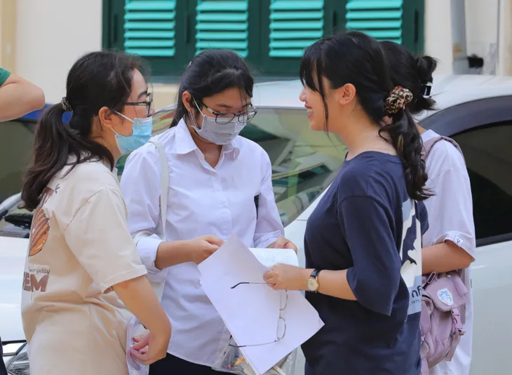 Ngày đầu tiên kỳ thi tốt nghiệp THPT có 14 thí sinh vi phạm quy chế - Ảnh 2. Ngày đầu tiên kỳ thi tốt nghiệp THPT có 14 thí sinh vi phạm quy chế - Ảnh 2.