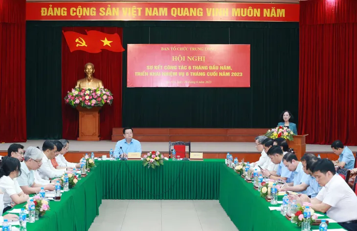 Cán bộ Ban tổ chức TW cần trung thực, gương mẫu, trong sáng, toàn tâm trong thực hiện nhiệm vụ - Ảnh 1. Cán bộ Ban tổ chức TW cần trung thực, gương mẫu, trong sáng, toàn tâm trong thực hiện nhiệm vụ - Ảnh 1.