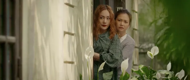 Gia đình mình vui bất thình lình - Tập 26: Hà trổ tài thám tử, suy diễn bí mật của bố mẹ chồng - Ảnh 30. Gia đình mình vui bất thình lình - Tập 26: Hà trổ tài thám tử, suy diễn bí mật của bố mẹ chồng - Ảnh 30.