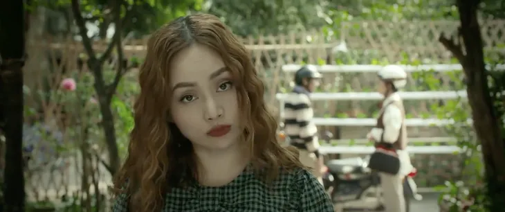 Gia đình mình vui bất thình lình - Tập 26: Hà trổ tài thám tử, suy diễn bí mật của bố mẹ chồng - Ảnh 48. Gia đình mình vui bất thình lình - Tập 26: Hà trổ tài thám tử, suy diễn bí mật của bố mẹ chồng - Ảnh 48.