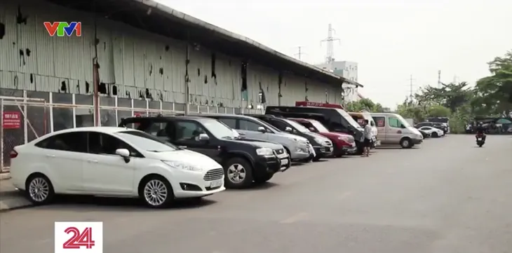 Gần 2 triệu xe giãn chu kỳ đăng kiểm từ hôm nay - Ảnh 2. Gần 2 triệu xe giãn chu kỳ đăng kiểm từ hôm nay - Ảnh 2.