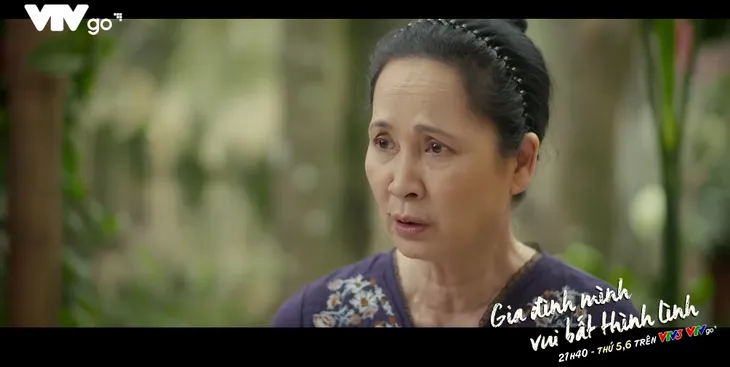 Gia đình mình vui bất thình lình - Tập 34: Bà Cúc bỏ tiền túi đền tiền hàng cho con dâu - Ảnh 2. Gia đình mình vui bất thình lình - Tập 34: Bà Cúc bỏ tiền túi đền tiền hàng cho con dâu - Ảnh 2.