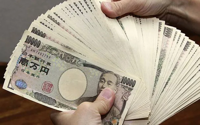 Đồng Yen tiếp tục mất giá so với USD - Ảnh 1. Đồng Yen tiếp tục mất giá so với USD - Ảnh 1.