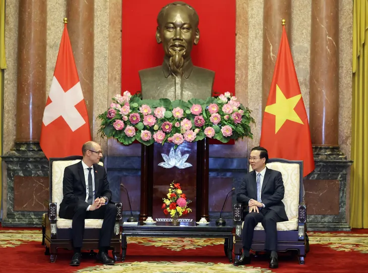 Chủ tịch Hội đồng Quốc gia Thụy Sĩ kết thúc tốt đẹp chuyến thăm chính thức Việt Nam - Ảnh 3. Chủ tịch Hội đồng Quốc gia Thụy Sĩ kết thúc tốt đẹp chuyến thăm chính thức Việt Nam - Ảnh 3.
