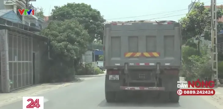 Tái diễn xe quá khổ, quá tải với nhiều thủ đoạn tinh vi - Ảnh 1. Tái diễn xe quá khổ, quá tải với nhiều thủ đoạn tinh vi - Ảnh 1.
