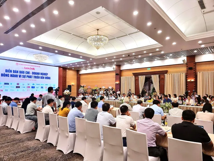 Báo chí đồng hành cùng doanh nghiệp vì sự phát triển bền vững - Ảnh 2. Báo chí đồng hành cùng doanh nghiệp vì sự phát triển bền vững - Ảnh 2.