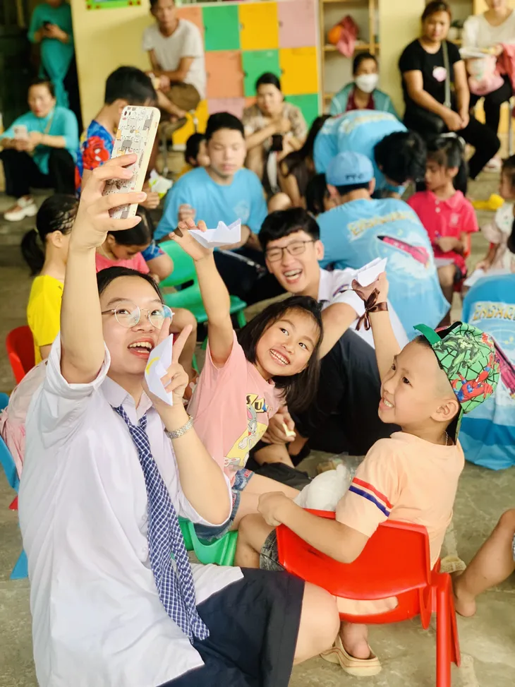 Hành trình vì trẻ em Chặng Mơ năm 2023: Gieo hạt yêu thương - ươm mầm hạnh phúc - Ảnh 2. Hành trình vì trẻ em Chặng Mơ năm 2023: Gieo hạt yêu thương - ươm mầm hạnh phúc - Ảnh 2.