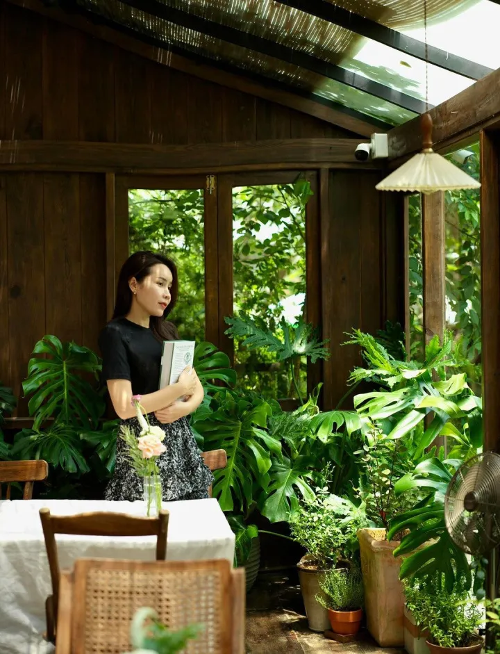 Sao Việt ngày 5/6: Á hậu Phương Nga tự tin khoe mặt mộc, Diva Hồng Nhung hạnh phúc bên hai con - Ảnh 7. Sao Việt ngày 5/6: Á hậu Phương Nga tự tin khoe mặt mộc, Diva Hồng Nhung hạnh phúc bên hai con - Ảnh 7.