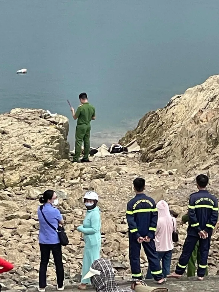 Hòa Bình: Tắm sông Đà, hai bé gái đuối nước thương tâm - Ảnh 2. Hòa Bình: Tắm sông Đà, hai bé gái đuối nước thương tâm - Ảnh 2.