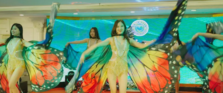 Nơi giấc mơ tìm về - Tập 11: Gia An biến mình thành trò lố trong ngày nhận chức Giám đốc - Ảnh 32. Nơi giấc mơ tìm về - Tập 11: Gia An biến mình thành trò lố trong ngày nhận chức Giám đốc - Ảnh 32.