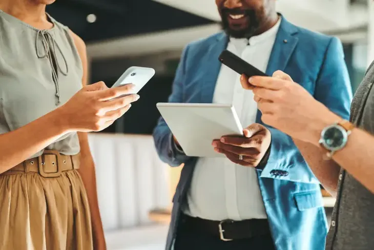 Những bài đăng trên mạng xã hội có thể tiết lộ mức thu nhập của bạn - Ảnh 1. Những bài đăng trên mạng xã hội có thể tiết lộ mức thu nhập của bạn - Ảnh 1.