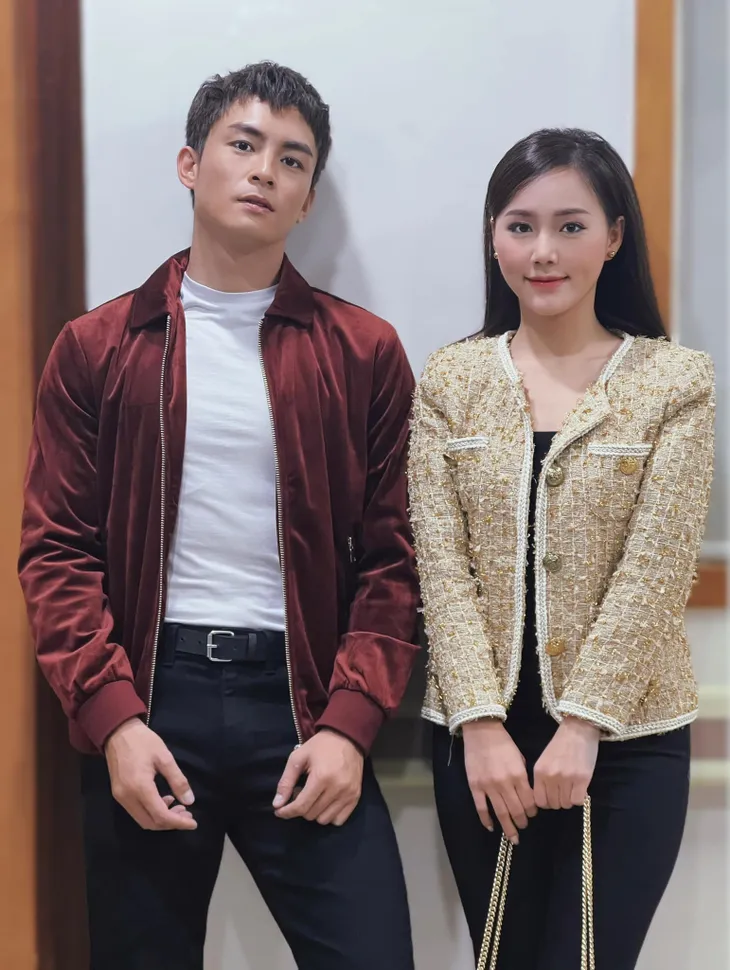 Bộ sưu tập đồ đông của dàn diễn viên Nơi giấc mơ tìm về - Ảnh 7. Bộ sưu tập đồ đông của dàn diễn viên Nơi giấc mơ tìm về - Ảnh 7.