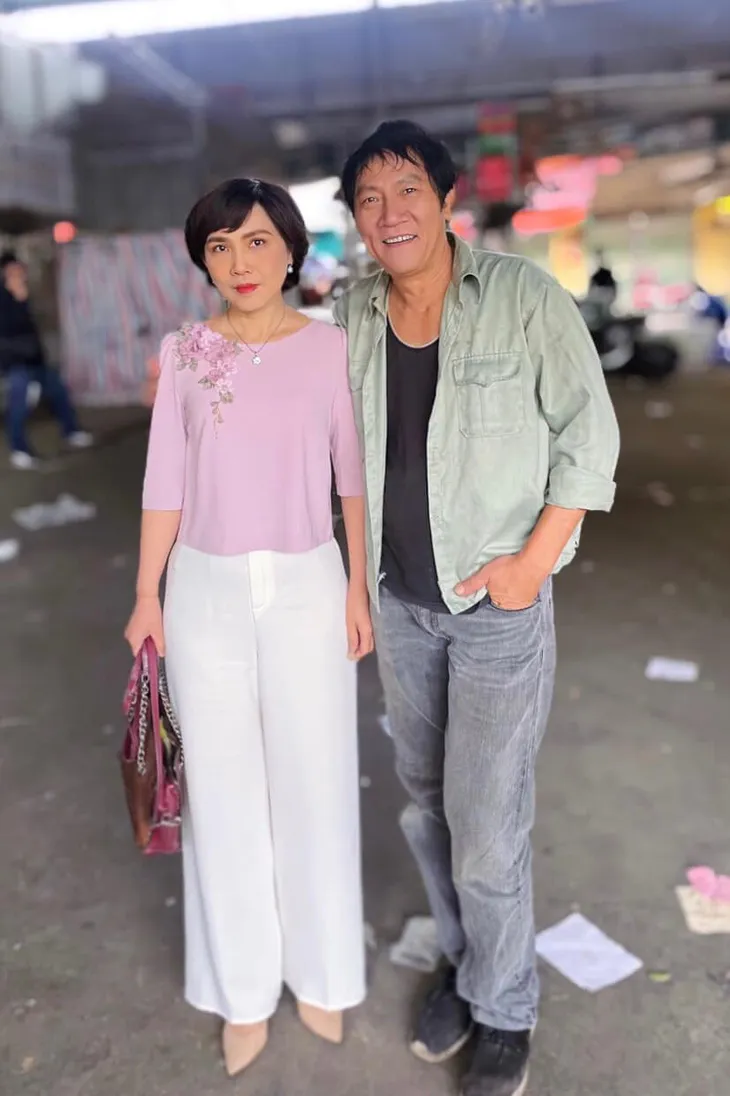 Cặp đôi thông gia đầy bất ổn trong Cuộc đời vẫn đẹp sao - Ảnh 5. Cặp đôi thông gia đầy bất ổn trong Cuộc đời vẫn đẹp sao - Ảnh 5.