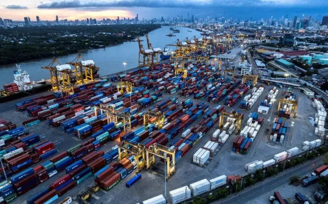 Lãi suất tăng gây áp lực lên tăng trưởng toàn cầu - Ảnh 1. Lãi suất tăng gây áp lực lên tăng trưởng toàn cầu - Ảnh 1.