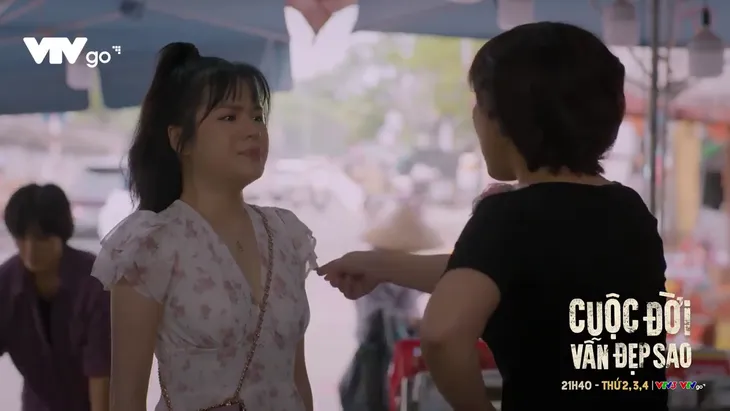 Cuộc đời vẫn đẹp sao - Tập 30: Luyến thấy tự ái khi chị Hòa nói về người nghèo - Ảnh 3. Cuộc đời vẫn đẹp sao - Tập 30: Luyến thấy tự ái khi chị Hòa nói về người nghèo - Ảnh 3.