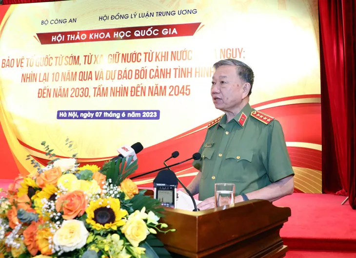 Bộ trưởng Bộ Công an Tô Lâm: Sức mạnh bảo vệ Tổ quốc là sức mạnh tổng hợp - Ảnh 2. Bộ trưởng Bộ Công an Tô Lâm: Sức mạnh bảo vệ Tổ quốc là sức mạnh tổng hợp - Ảnh 2.