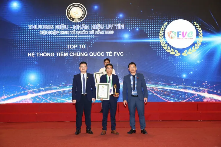 Hệ thống tiêm chủng Quốc tế FVC đạt Top 10 Thương hiệu - Nhãn hiệu uy tín - Ảnh 1. Hệ thống tiêm chủng Quốc tế FVC đạt Top 10 Thương hiệu - Nhãn hiệu uy tín - Ảnh 1.