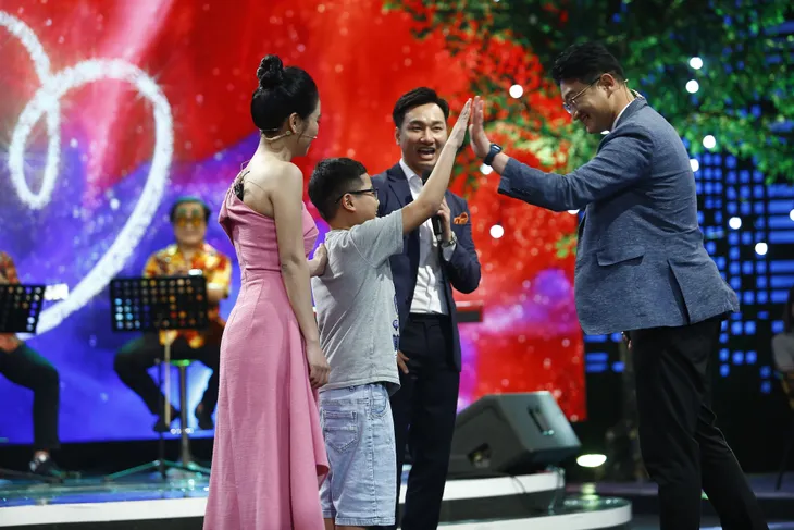 Hãy yêu nhau đi: Sự hợp nhau đến nổi da gà của soái ca Hàn Quốc và người phụ nữ Việt - Ảnh 9. Hãy yêu nhau đi: Sự hợp nhau đến nổi da gà của soái ca Hàn Quốc và người phụ nữ Việt - Ảnh 9.