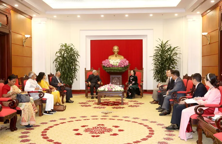 Quan hệ hữu nghị đặc biệt Việt Nam-Ấn Độ tiếp tục phát triển tốt đẹp - Ảnh 2. Quan hệ hữu nghị đặc biệt Việt Nam-Ấn Độ tiếp tục phát triển tốt đẹp - Ảnh 2.