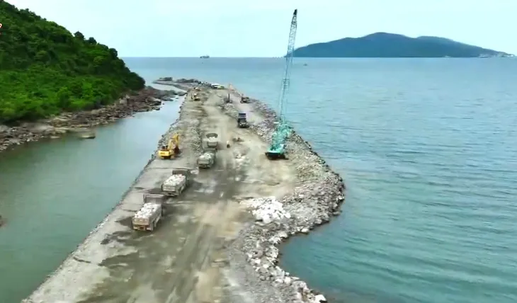 Đà Nẵng: Đột phá giao thông kết nối hạ tầng kinh tế - xã hội - Ảnh 1. Đà Nẵng: Đột phá giao thông kết nối hạ tầng kinh tế - xã hội - Ảnh 1.