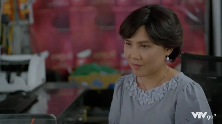 Cuộc đời vẫn đẹp sao - Tập 43: Biết Luyến có thai, Lưu hí hửng khoe cả chợ một phát ăn luôn - Ảnh 24. Cuộc đời vẫn đẹp sao - Tập 43: Biết Luyến có thai, Lưu hí hửng khoe cả chợ một phát ăn luôn - Ảnh 24.