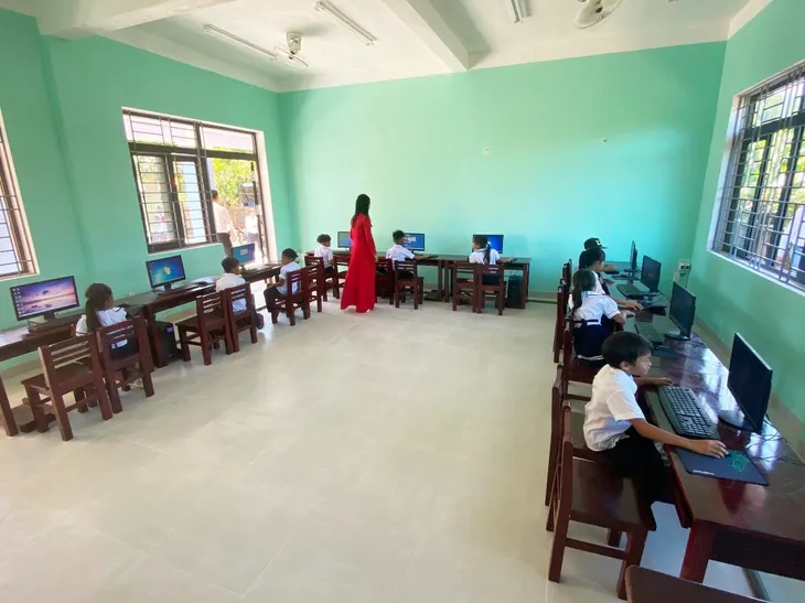 Lễ khánh thành trường Tiểu học KPa KơLơng do Draho tài trợ - Ảnh 2. Lễ khánh thành trường Tiểu học KPa KơLơng do Draho tài trợ - Ảnh 2.