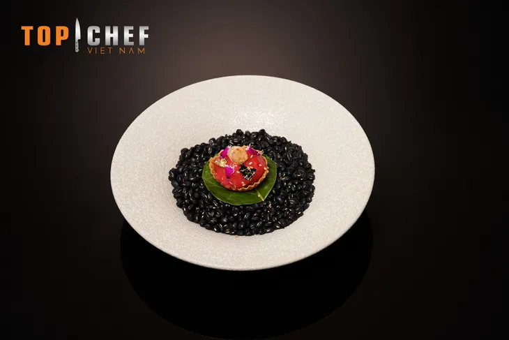 Top Chef Việt Nam - Tập 5: Đổ gục trước 5 món ăn lấy cảm hứng từ Hoa hậu H’Hen Niê và Ngọc Châu - Ảnh 6. Top Chef Việt Nam - Tập 5: Đổ gục trước 5 món ăn lấy cảm hứng từ Hoa hậu H’Hen Niê và Ngọc Châu - Ảnh 6.