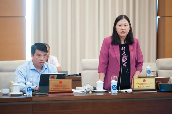 Thi vào lớp 10 còn khó hơn thi đại học - Ảnh 2. Thi vào lớp 10 còn khó hơn thi đại học - Ảnh 2.