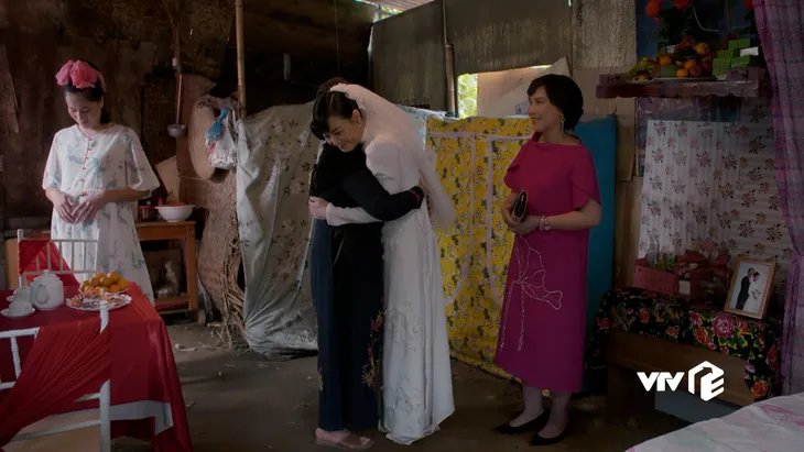 Cuộc đời vẫn đẹp sao - Tập 45: Đám cưới viên mãn, rộn ràng nơi xóm chợ nghèo - Ảnh 6. Cuộc đời vẫn đẹp sao - Tập 45: Đám cưới viên mãn, rộn ràng nơi xóm chợ nghèo - Ảnh 6.