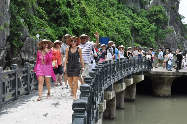Đẩy mạnh thị trường khách quốc tế nửa cuối năm - Ảnh 1. Đẩy mạnh thị trường khách quốc tế nửa cuối năm - Ảnh 1.