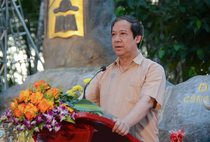 Khánh thành công trình tôn tạo Khu tưởng niệm anh hùng liệt sĩ ngành Giáo dục - Ảnh 1. Khánh thành công trình tôn tạo Khu tưởng niệm anh hùng liệt sĩ ngành Giáo dục - Ảnh 1.