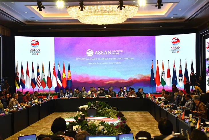 AMM-56: Việt Nam dự Hội nghị EAS và PMC ASEAN-Hoa Kỳ - Ảnh 2. AMM-56: Việt Nam dự Hội nghị EAS và PMC ASEAN-Hoa Kỳ - Ảnh 2.