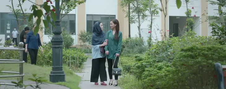 Nơi giấc mơ tìm về - Tập 35: Hùng lùn nhớ ra ông Kình, bố mẹ Mai Anh bị bắt - Ảnh 1. Nơi giấc mơ tìm về - Tập 35: Hùng lùn nhớ ra ông Kình, bố mẹ Mai Anh bị bắt - Ảnh 1.