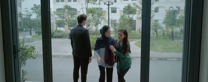 Nơi giấc mơ tìm về - Tập 35: Hùng lùn nhớ ra ông Kình, bố mẹ Mai Anh bị bắt - Ảnh 4. Nơi giấc mơ tìm về - Tập 35: Hùng lùn nhớ ra ông Kình, bố mẹ Mai Anh bị bắt - Ảnh 4.