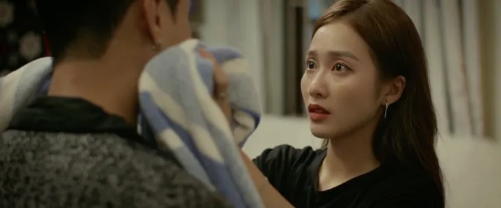 Gia đình mình vui bất thình lình - Tập 38: Uất nghẹn vì quá khứ vợ làm PG, Danh thử đi bar một lần tìm thú vui - Ảnh 27. Gia đình mình vui bất thình lình - Tập 38: Uất nghẹn vì quá khứ vợ làm PG, Danh thử đi bar một lần tìm thú vui - Ảnh 27.