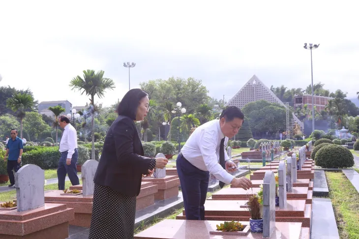 Sớm hoàn thiện đề cương chi tiết kỷ niệm 70 năm Chiến thắng Điện Biên Phủ - Ảnh 1. Sớm hoàn thiện đề cương chi tiết kỷ niệm 70 năm Chiến thắng Điện Biên Phủ - Ảnh 1.