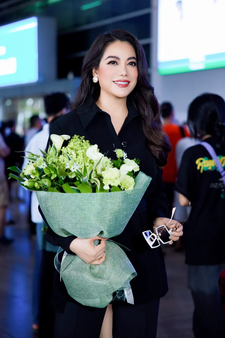 Đương kim Hoa hậu Trái đất 2022 đến Việt Nam - Ảnh 1. Đương kim Hoa hậu Trái đất 2022 đến Việt Nam - Ảnh 1.