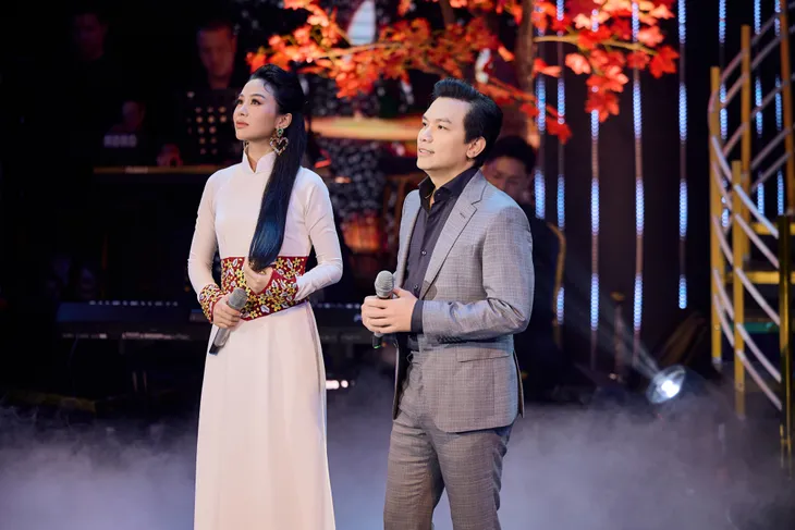 Nàng thơ Hà thành Dương Huệ song ca ngọt ngào với Mạnh Quỳnh, Quang Hà - Ảnh 3. Nàng thơ Hà thành Dương Huệ song ca ngọt ngào với Mạnh Quỳnh, Quang Hà - Ảnh 3.