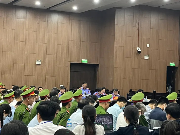 Vụ “Chuyến bay giải cứu”: Viện Kiểm sát nhân dân luận tội các bị cáo - Ảnh 1. Vụ “Chuyến bay giải cứu”: Viện Kiểm sát nhân dân luận tội các bị cáo - Ảnh 1.