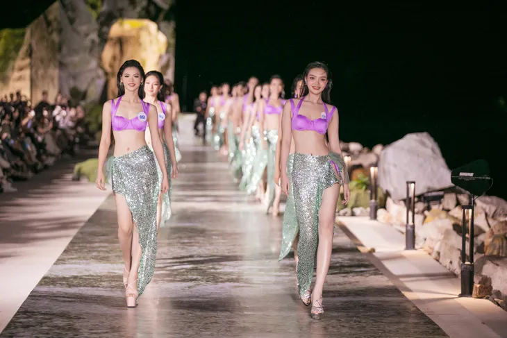 Top 3 Miss World Vietnam 2022 thiêu đốt sân khấu “Người đẹp biển” - Ảnh 4.